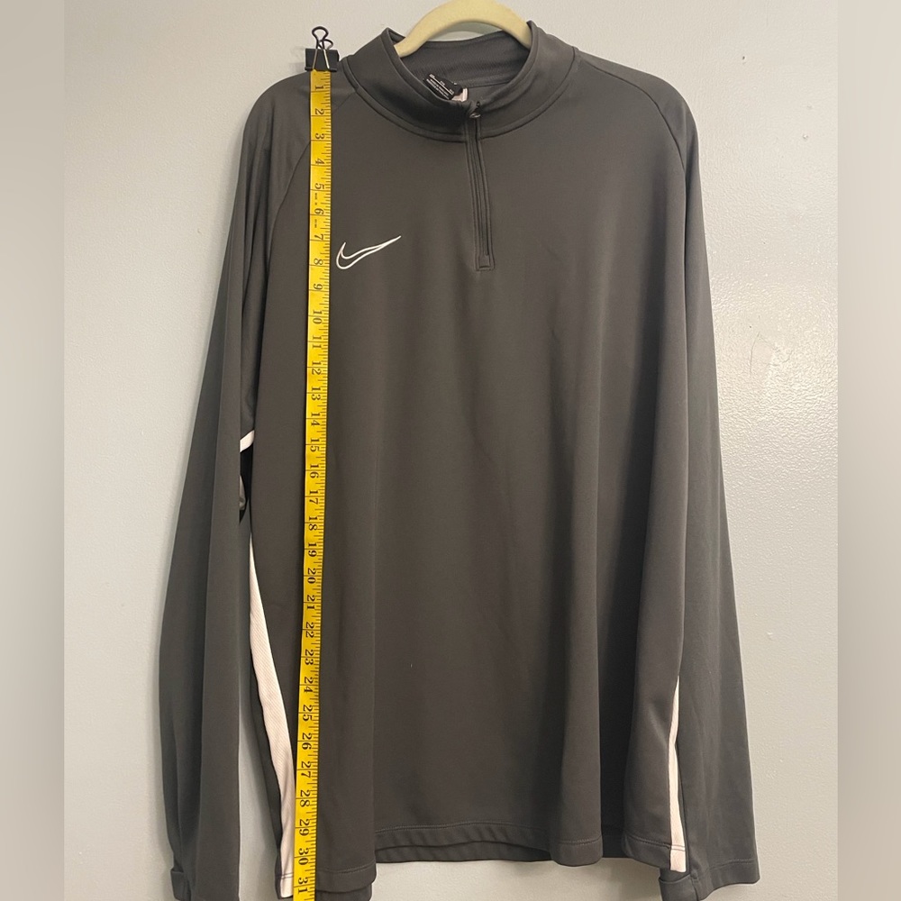 Nike DRI FIT shirt
